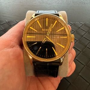 Nixon Watch